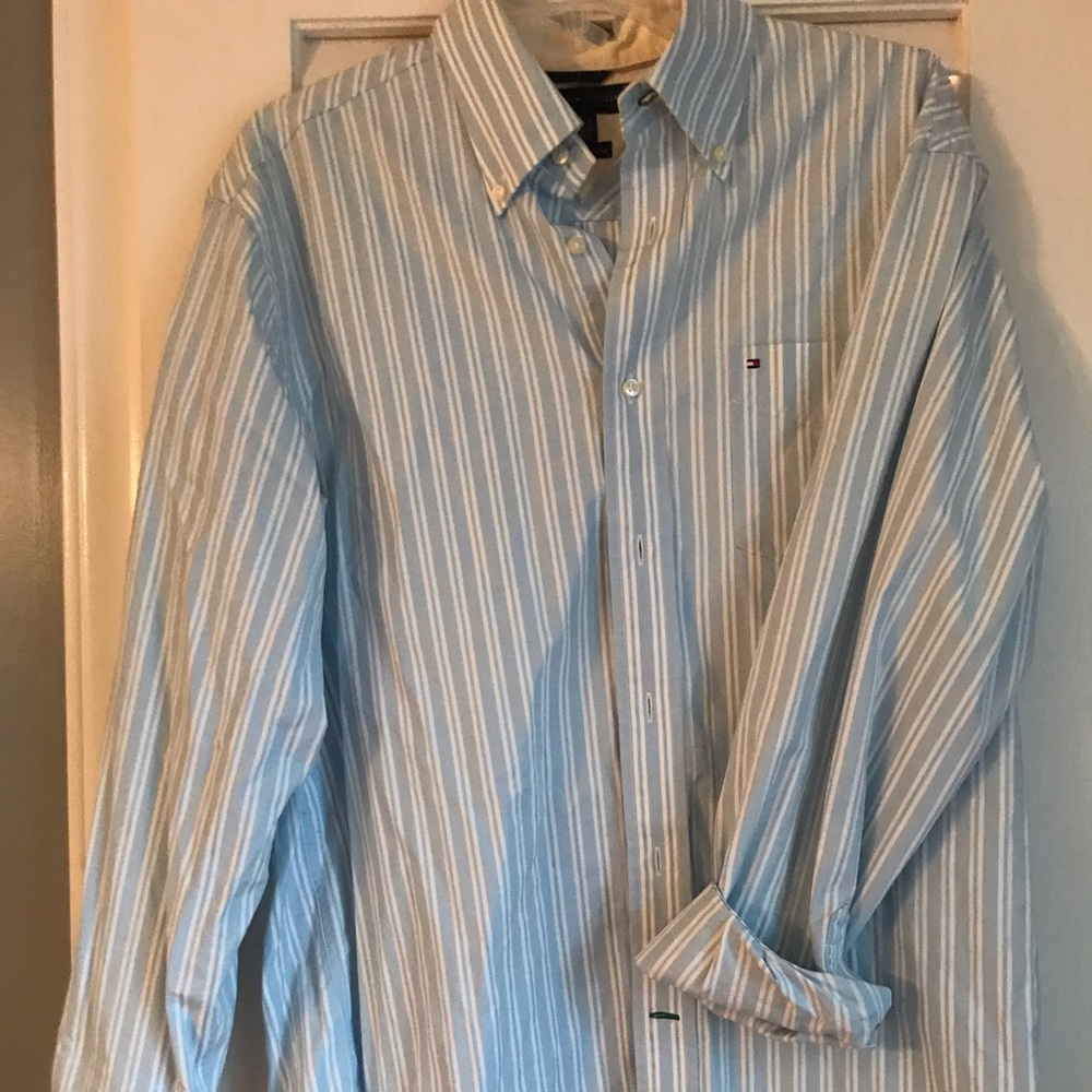 Tommy Hilfigure dress shirt